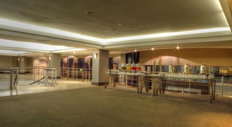 Sol De Oro Hotel & Suites
