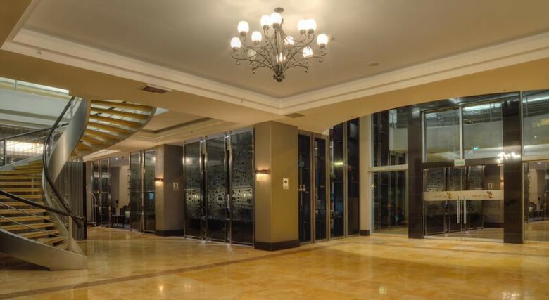 Sol De Oro Hotel & Suites