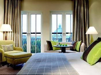 Hotel The Charles