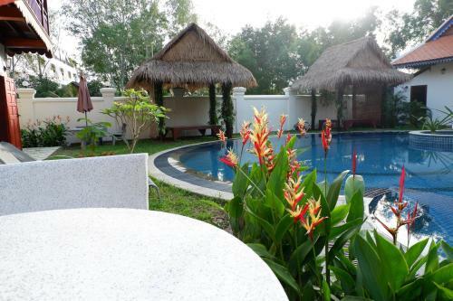 Hotel Samot Baitong Resort