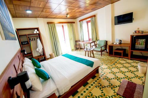 Hotel Samot Baitong Resort