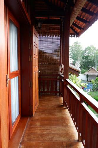 Hotel Samot Baitong Resort