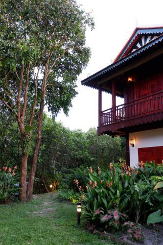 Hotel Samot Baitong Resort