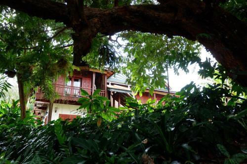 Hotel Samot Baitong Resort