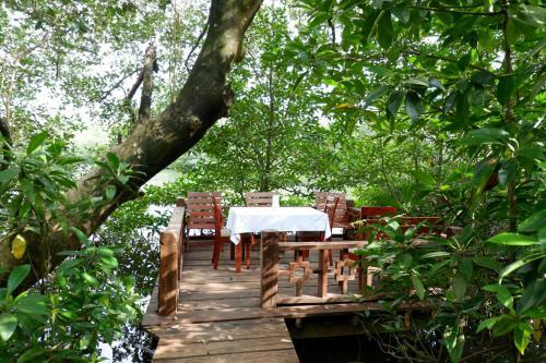 Hotel Samot Baitong Resort