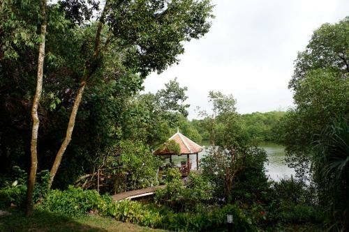 Hotel Samot Baitong Resort