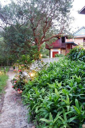Hotel Samot Baitong Resort