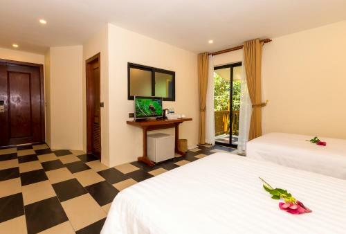 Hotel 360 Resort