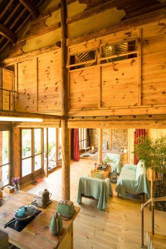 Dali Songhe High-end Vacation Guest House
