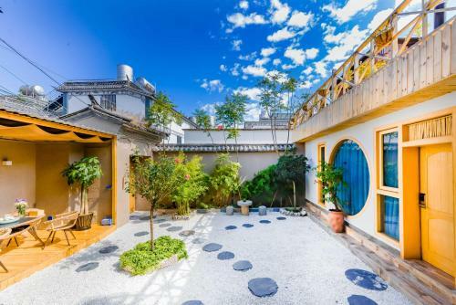 Dali Songhe High-end Vacation Guest House