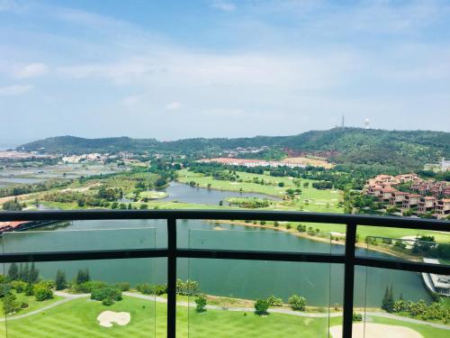 Yunshan Haipan Golf Seaview Apartment