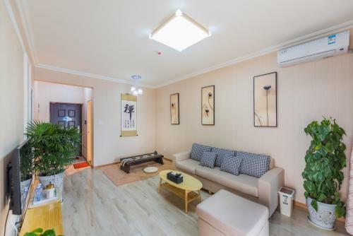 Chengdu Jiwu Aparthotel-wuhouci Jinli Branch