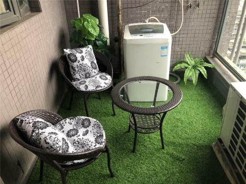 Lucky Leaf Apartment