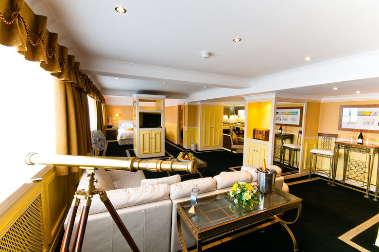 Hotel The Liner