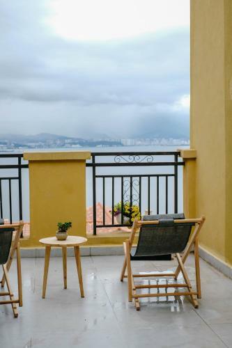 Hostal Dali Lila's House Seaview Guesthouse