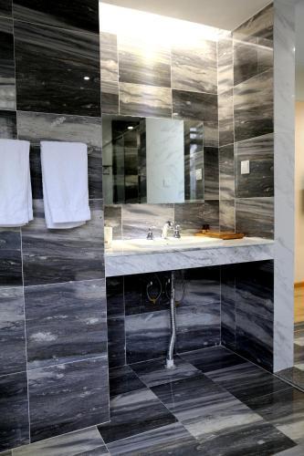 Hostal Beyond The Terrace Residence