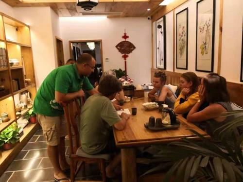 Hotel Easy Stay Deluxe (yangjiajie Branch)