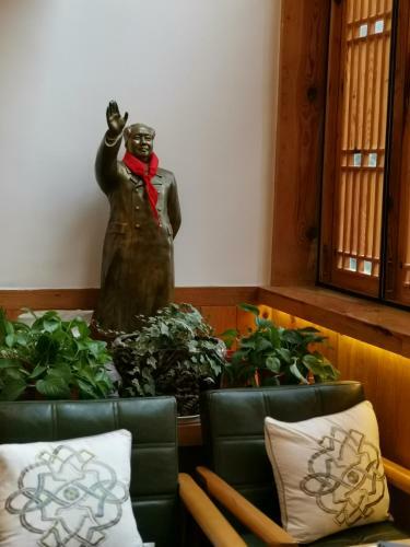 Hotel Easy Stay Deluxe (yangjiajie Branch)