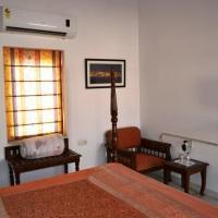 Hotel Suryaa Villa