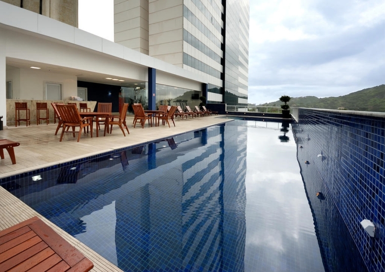 Hotel Golden Tulip Porto Vitoria