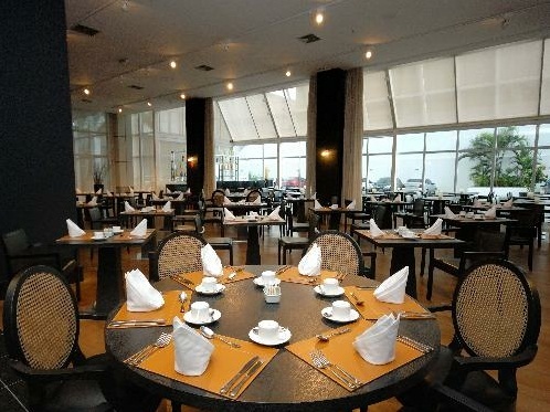 Hotel Golden Tulip Porto Vitoria