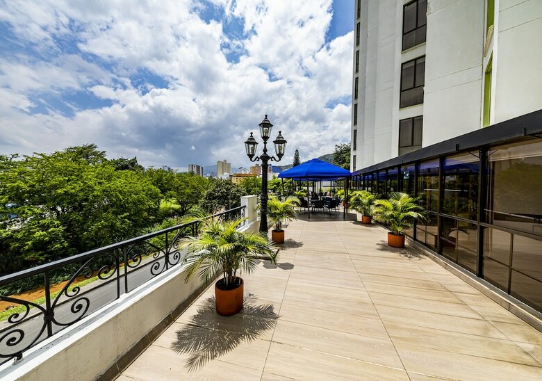 Cosmos Xpress Hotel