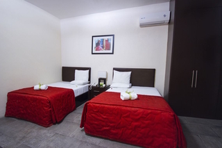 Monteleon Hotel And Suites