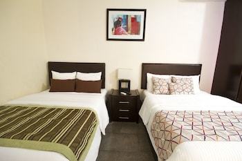 Monteleon Hotel And Suites