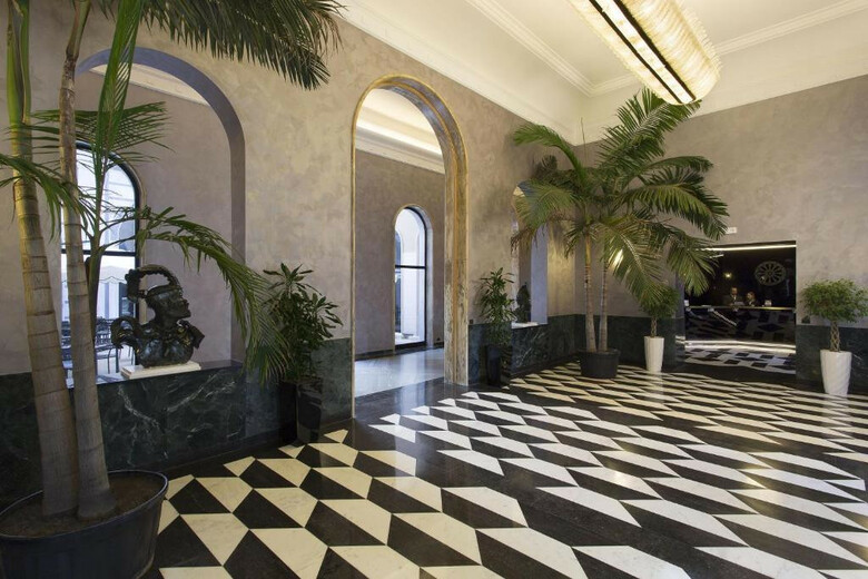 Hotel Th Roma - Carpegna Palace