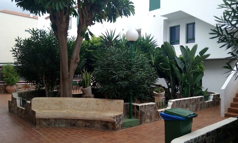 Apartamentos Alondras Park
