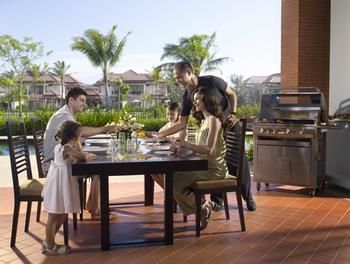 Hotel Outrigger Laguna Phuket Resort & Villas