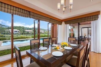 Hotel Outrigger Laguna Phuket Resort & Villas