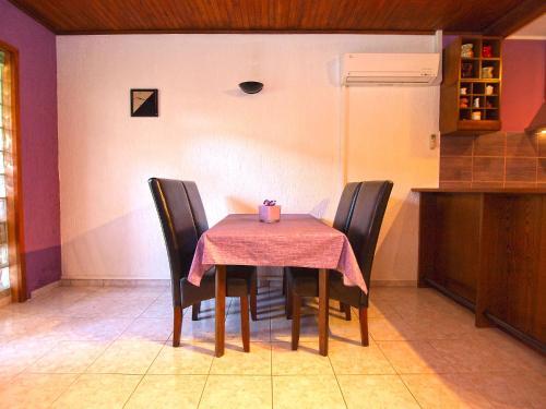 Apartment Indije 845