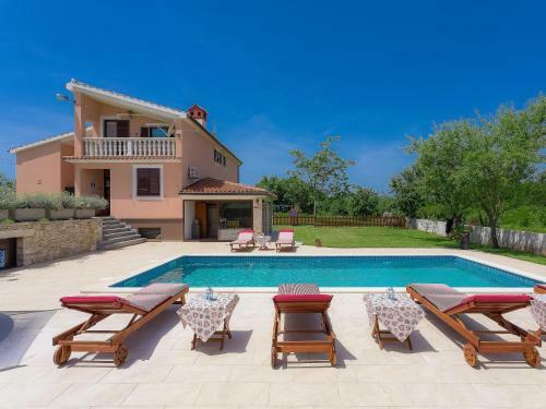 Holiday Home Mirjana