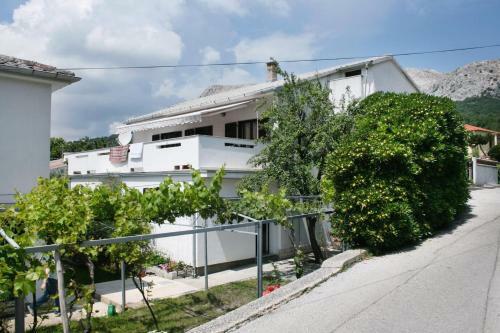 Apartment Baska 5412b