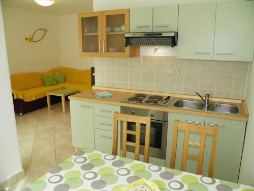 Apartments Posta