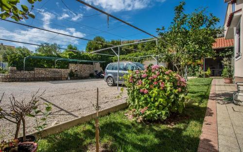 Apartments With A Swimming Pool Baska (krk) - 5354