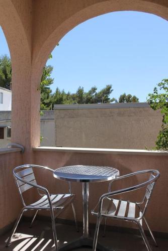 Hostal Double Room Baska Voda 6704a