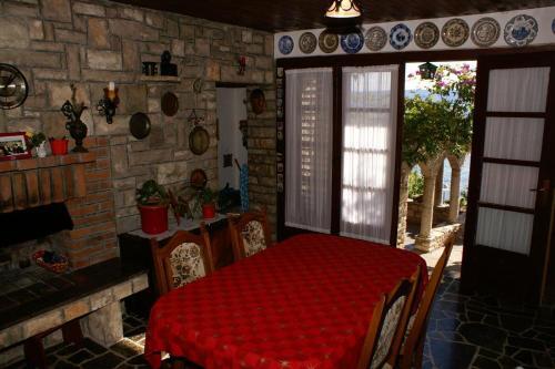 Apartments By The Sea Bol (Brac) - 2905