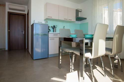 Vista Apartments