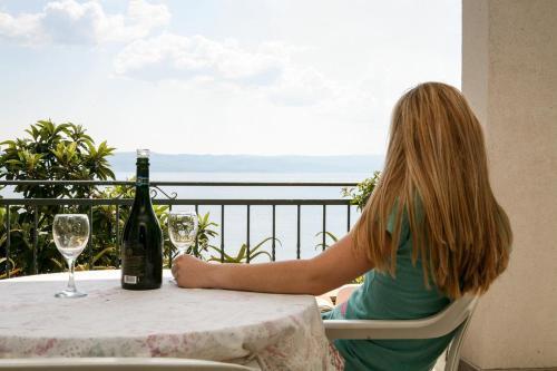 Apartments By The Sea Brela (Makarska) - 13052