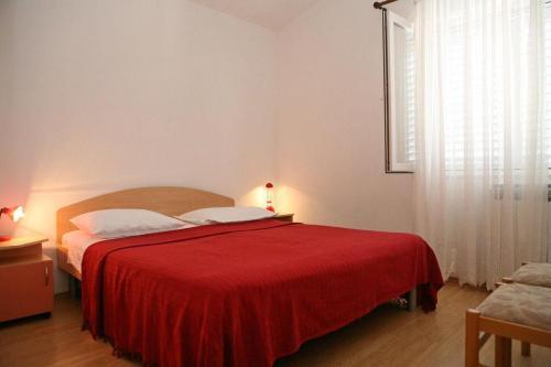 Apartments By The Sea Brela (Makarska) - 13052