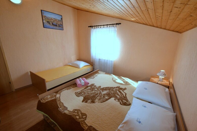 Apartments Mare