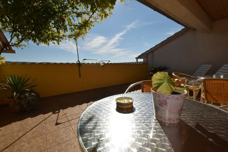 Apartments Mare
