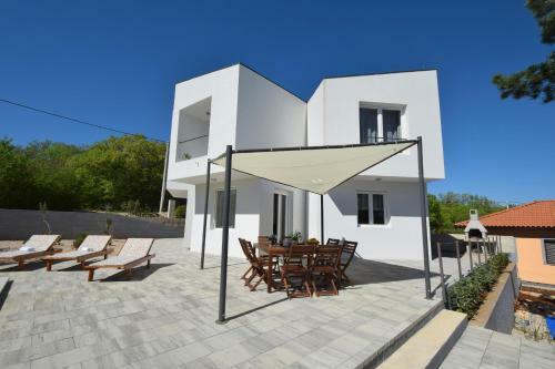 Villa Sunrise