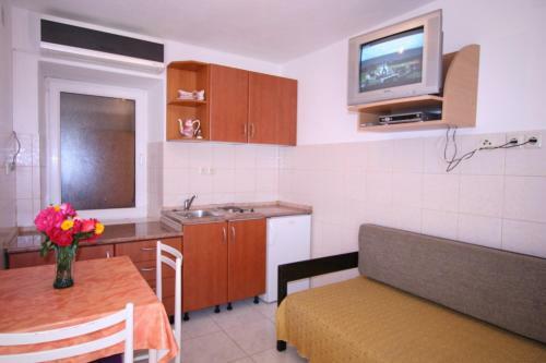 Apartments In Dobrinj/insel Krk 12522