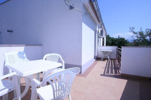 Apartments In Dobrinj/insel Krk 12522