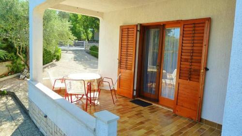 Apartments In Dobrinj/insel Krk 35141