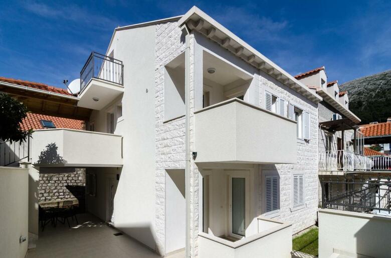 Apartments Ivan