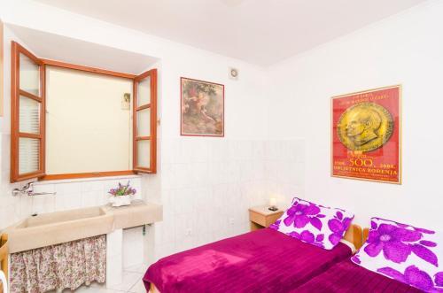 Hostal Rooms Lovrijenac